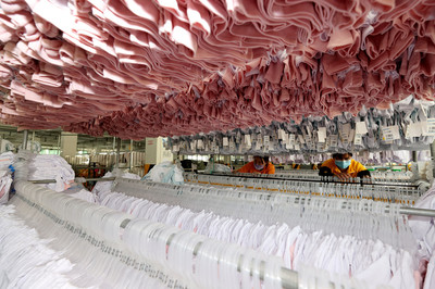 中国工业新闻网_山东枣庄纺织服装企业集中力量按下生产“不停键”