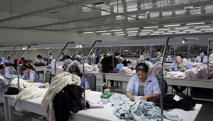 纺织原材料上涨,服装企业为何不敢“叫苦”涨价?